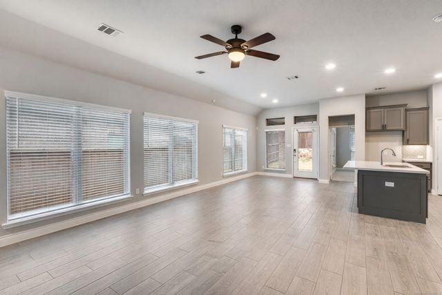 9405 Longhorn Lane, Little Elm, TX 75068