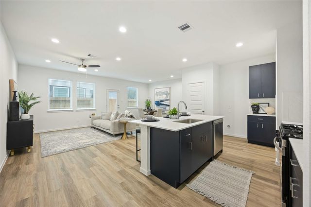 7715 Inwood Hills Lane, Houston, TX 77088