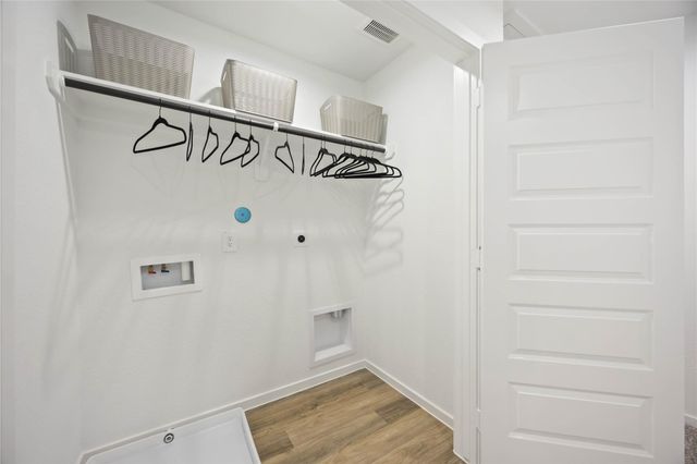 7715 Inwood Hills Lane, Houston, TX 77088