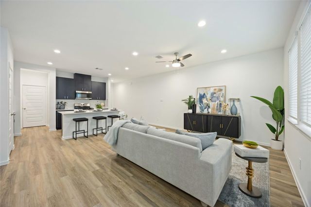 7715 Inwood Hills Lane, Houston, TX 77088