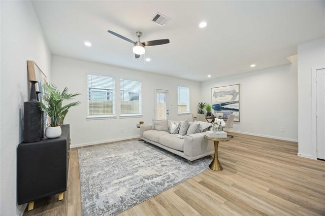 7715 Inwood Hills Lane, Houston, TX 77088