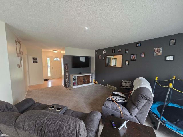 620 Carpenter Road, Flushing, MI 48433