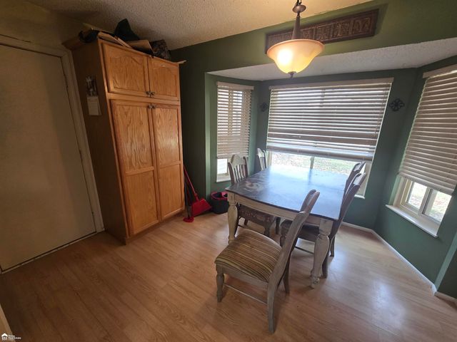 620 Carpenter Road, Flushing, MI 48433