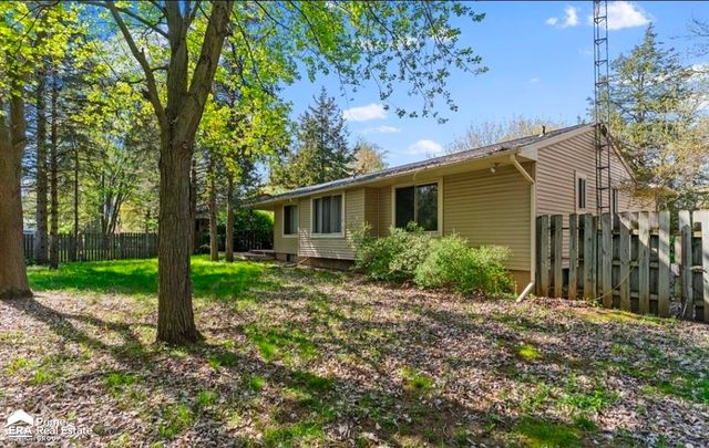 620 Carpenter Road, Flushing, MI 48433