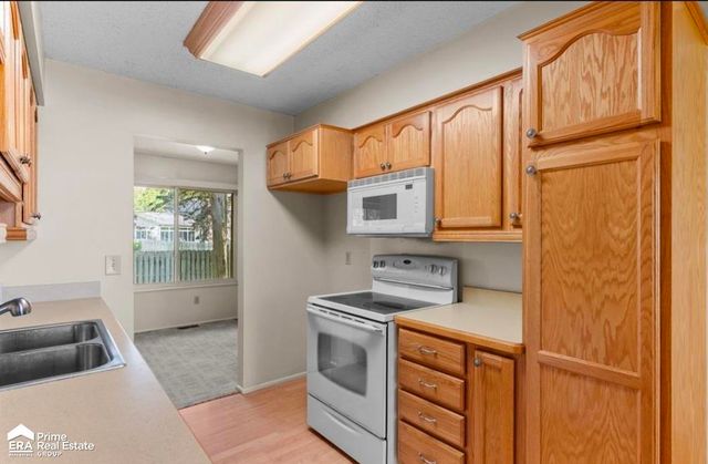 620 Carpenter Road, Flushing, MI 48433