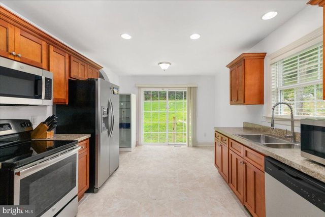 120 HAWK TRL, Winchester, VA 22602