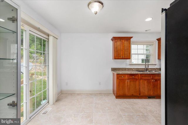 120 HAWK TRL, Winchester, VA 22602