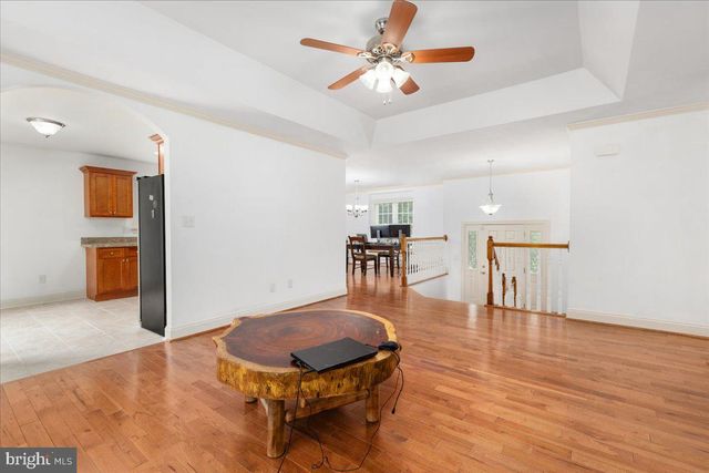 120 HAWK TRL, Winchester, VA 22602