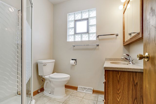 12901 S 70th Court, Palos Heights, IL 60463