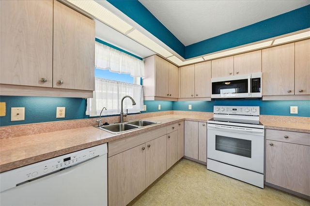 5800 SABAL TRACE DRIVE 1202, North Port, FL 34287