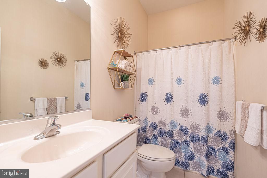 Image 14 of property listing at 1179 OCEAN PKWY, Ocean Pines, MD 21811