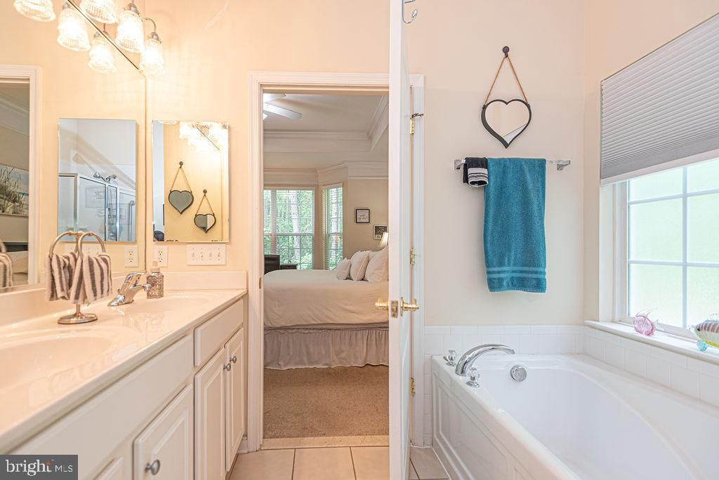 Image 42 of property listing at 1179 OCEAN PKWY, Ocean Pines, MD 21811