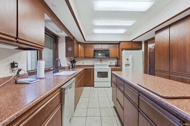 2636 Kingston Point, Fort Wayne, IN 46815