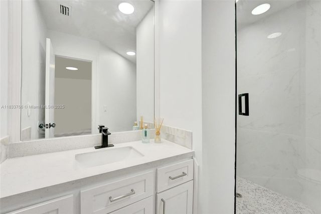 856 NW 47th St 856, Deerfield Beach, FL 33064