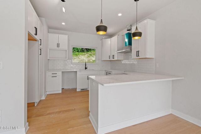 18 Footpath Way, Lake George, NY 12845