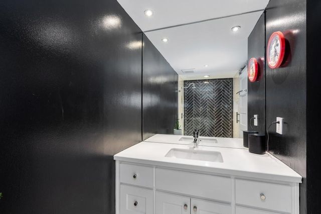 145 15th Street NE, Unit 826, Atlanta, GA 30309