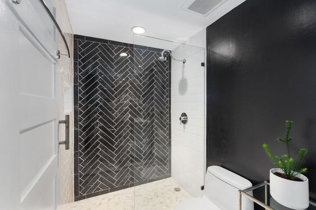 145 15th Street NE, Unit 826, Atlanta, GA 30309