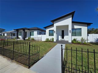 701 42ND AVENUE S, St Petersburg, FL 33705