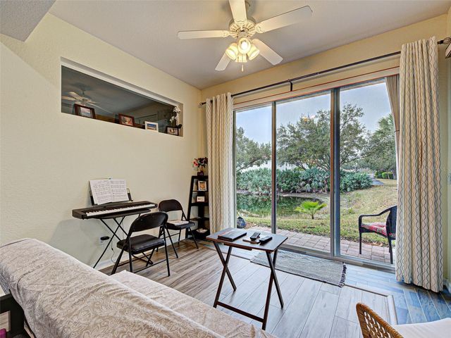 251 VISTA DEL LAGO WAY, Venice, FL 34292