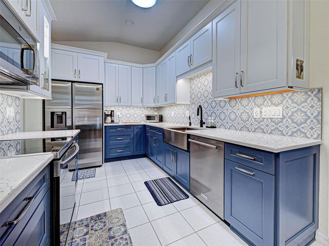 251 VISTA DEL LAGO WAY, Venice, FL 34292