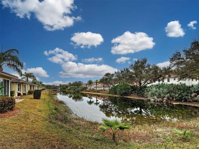 251 VISTA DEL LAGO WAY, Venice, FL 34292