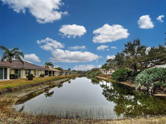 251 VISTA DEL LAGO WAY, Venice, FL 34292