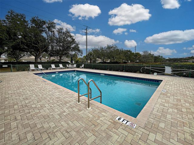 251 VISTA DEL LAGO WAY, Venice, FL 34292