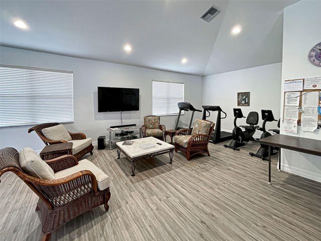 251 VISTA DEL LAGO WAY, Venice, FL 34292