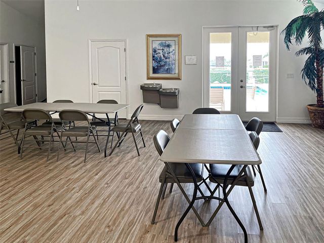 251 VISTA DEL LAGO WAY, Venice, FL 34292