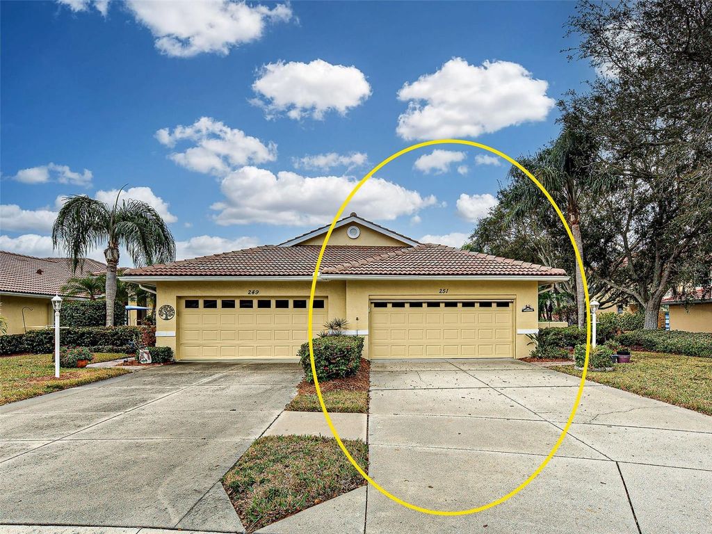 251 VISTA DEL LAGO WAY, Venice, FL 34292