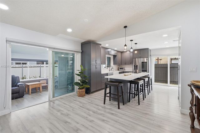 20102 NW 62nd Ave, Hialeah, FL 33015