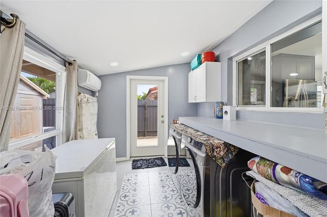 20102 NW 62nd Ave, Hialeah, FL 33015
