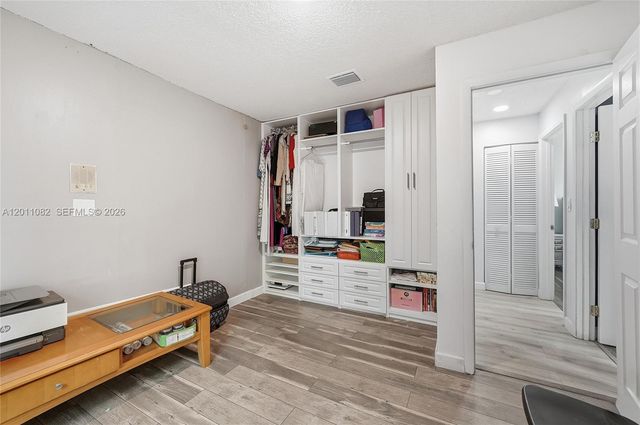 20102 NW 62nd Ave, Hialeah, FL 33015
