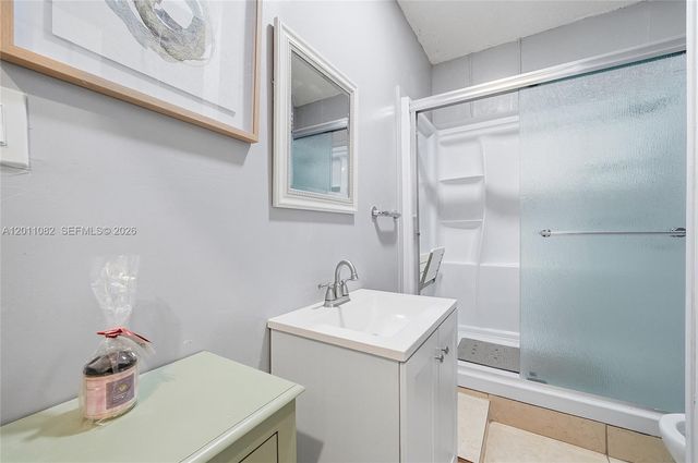 20102 NW 62nd Ave, Hialeah, FL 33015