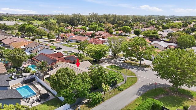 20102 NW 62nd Ave, Hialeah, FL 33015
