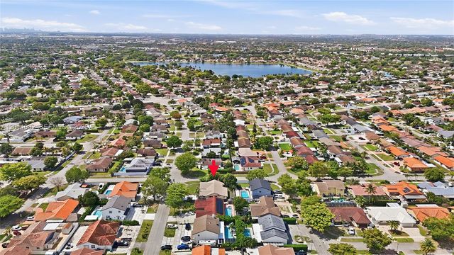 20102 NW 62nd Ave, Hialeah, FL 33015