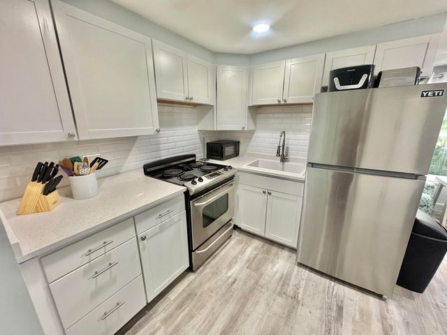 229 SE Florida Blanca Place 9, Fort Walton Beach, FL 32548