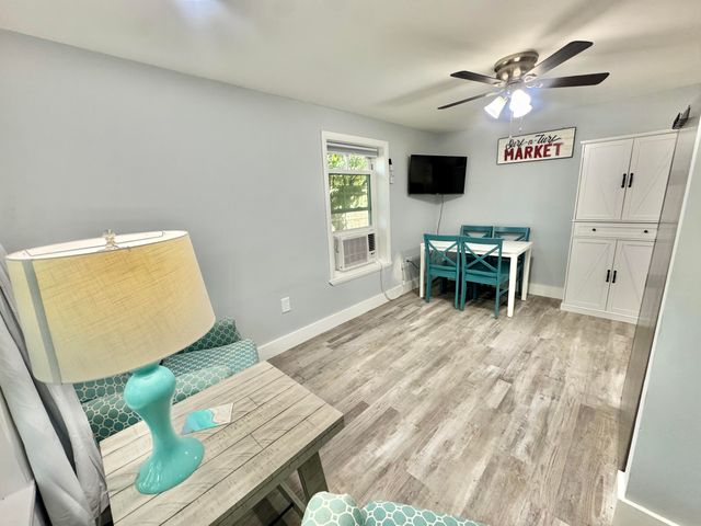 229 SE Florida Blanca Place 9, Fort Walton Beach, FL 32548