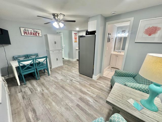 229 SE Florida Blanca Place 9, Fort Walton Beach, FL 32548