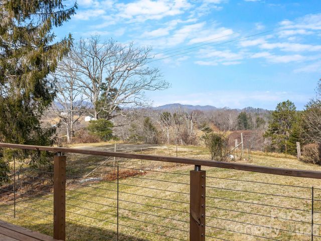 132 Snelson Cemetary Road, Leicester, NC 28748