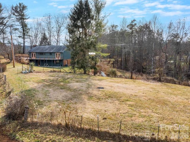 132 Snelson Cemetary Road, Leicester, NC 28748