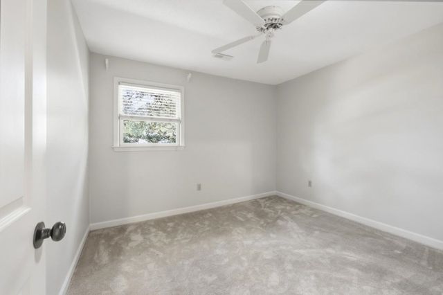 571 Fernwood Rd., Murrells Inlet, SC 29576