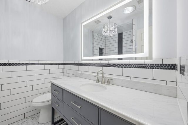 571 Fernwood Rd., Murrells Inlet, SC 29576