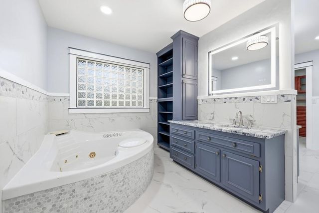 571 Fernwood Rd., Murrells Inlet, SC 29576