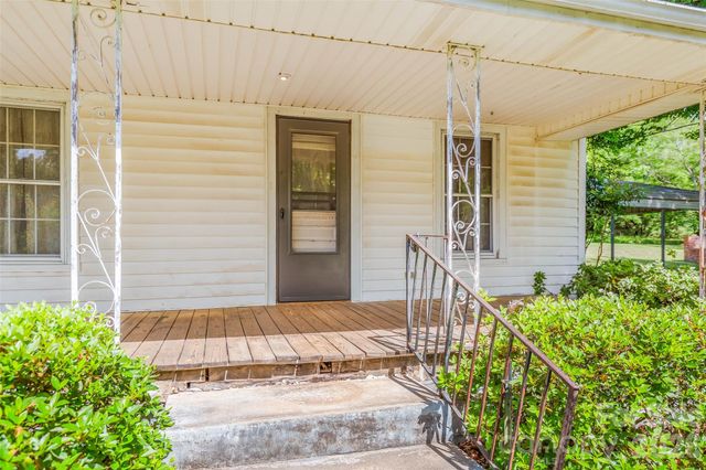 128 John Deere Drive, Harmony, NC 28634