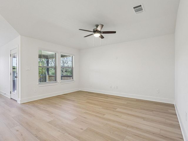 620 Timbo DR, Jarrell, TX 76537