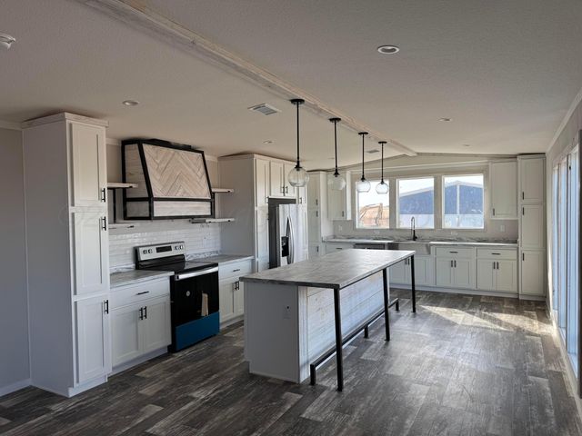 210 E Heritage Lane, Canyon, TX 79015