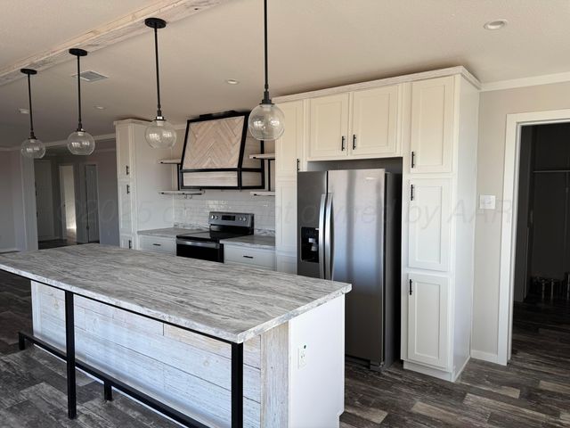 210 E Heritage Lane, Canyon, TX 79015