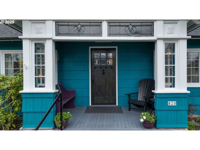 820 12TH Ave, Seaside, OR 97138