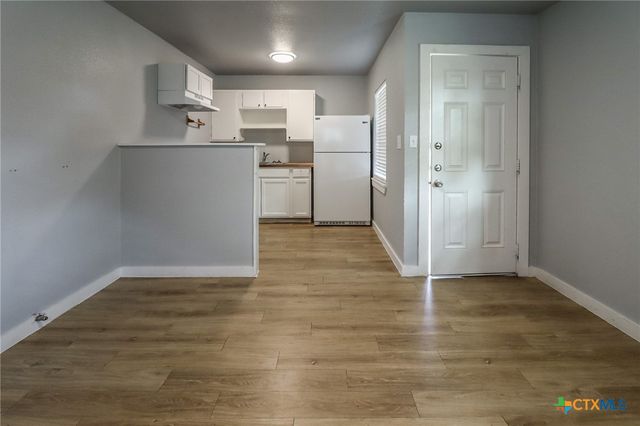 120 West Avenue A, Killeen, TX 76541